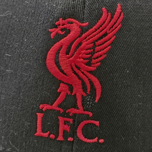 NWT Official Liverpool Football Club Velcro Strap Hat - OSFA - Black - Picture 2 of 8